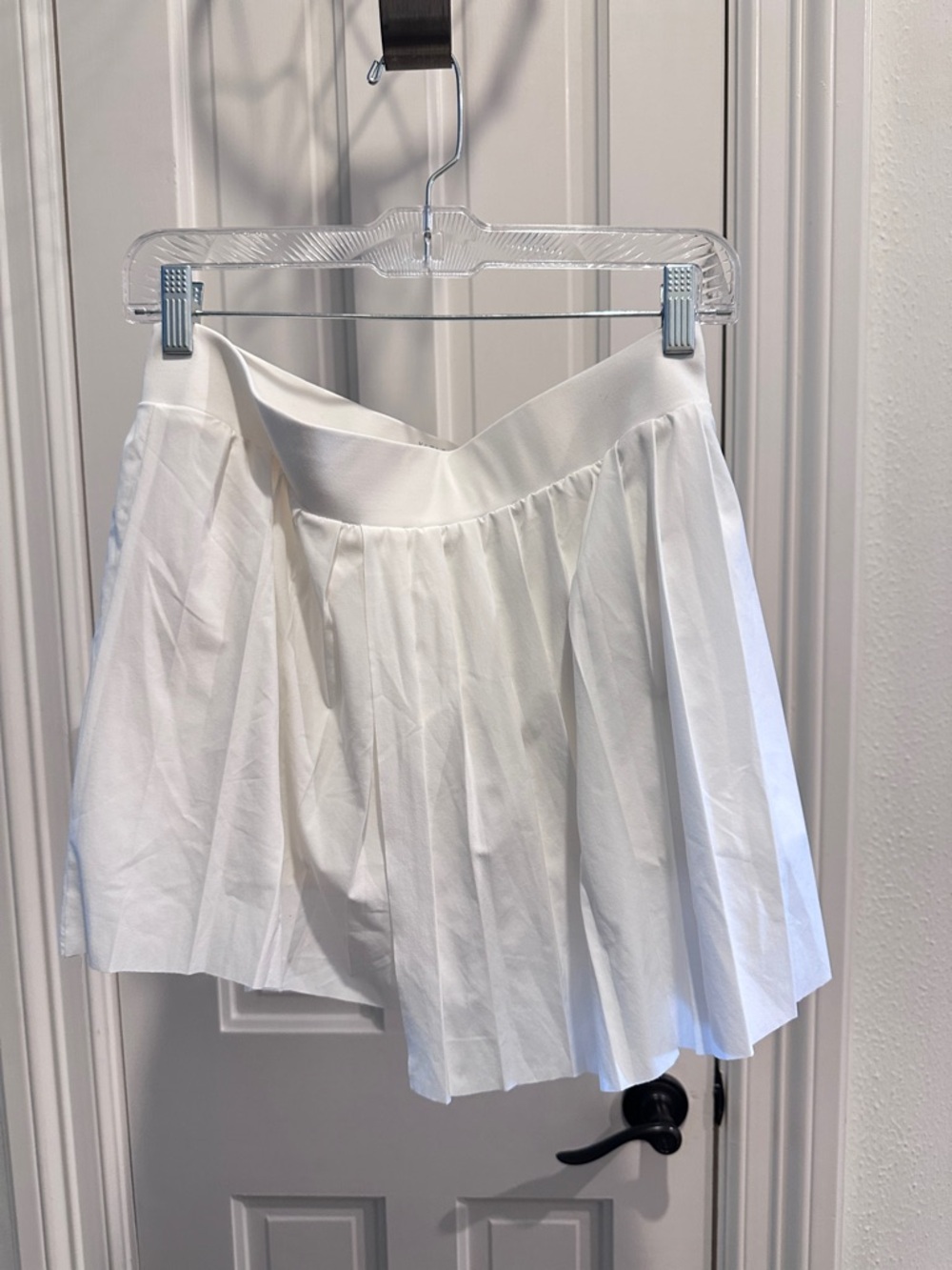 Varley White Pleated Mini Skirt - Picture 3 of 5